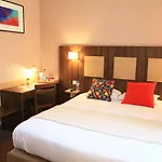 Logis Marguerite D'anjou Hotel Angers