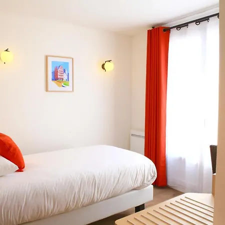 Szálloda Logis Hotels- Marguerite D'anjou Chateau 2*