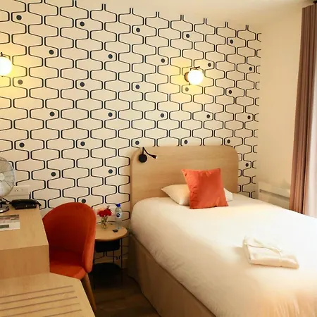 Logis Hotels- Marguerite D'anjou Chateau