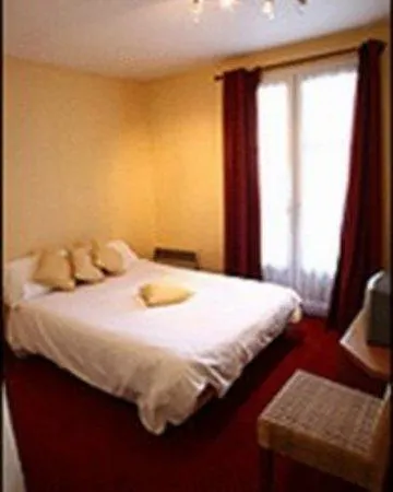 Logis Hotels- Marguerite D'anjou Chateau 酒店 2*