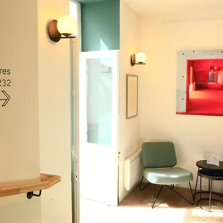 Logis Hotels- Marguerite D'anjou Chateau Szálloda