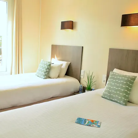 Logis Hotels- Marguerite D'anjou Chateau Szálloda 2*