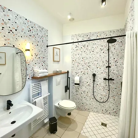 Logis Hotels- Marguerite D'anjou Chateau Szálloda 2*