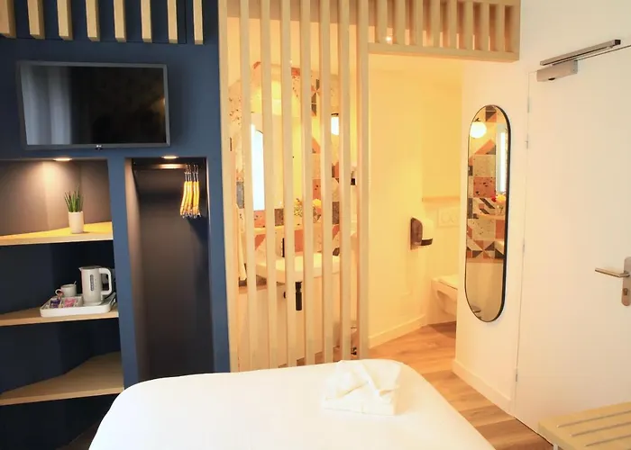 Logis Hotels- Marguerite D'anjou Chateau