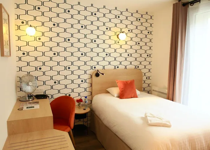 Logis Hotels- Marguerite D'anjou Chateau