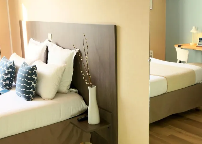 Hotel Logis Hotels- Marguerite D'anjou Chateau 2*