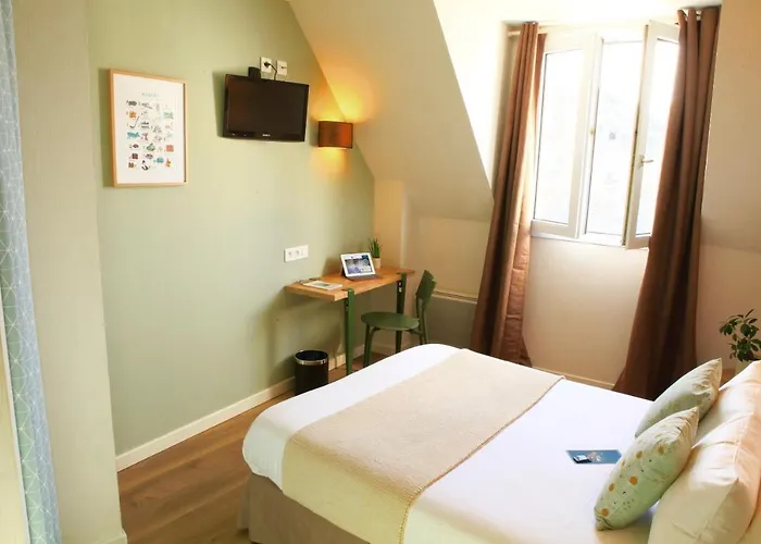 Logis Hotels- Marguerite D'anjou Chateau Angers