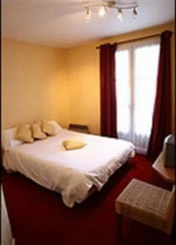 Logis Hotels- Marguerite D'anjou Chateau Hotel 2*