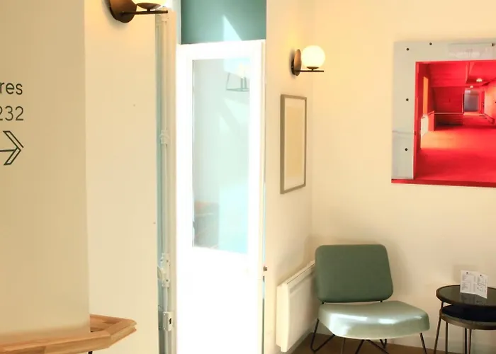 Logis Hotels- Marguerite D'anjou Chateau Hotel