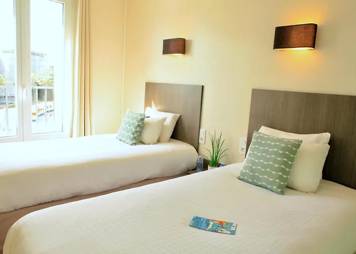 Logis Hotels- Marguerite D'anjou Chateau Hotel 2*