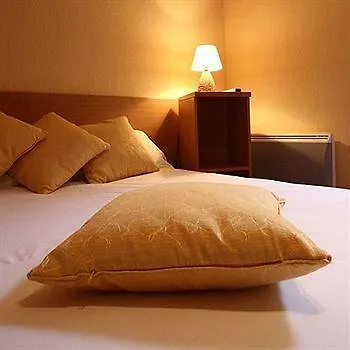 Logis Hotels- Marguerite D'anjou Chateau Angers