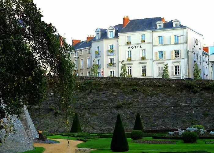 Logis Hotels- Marguerite D'anjou Chateau Angers