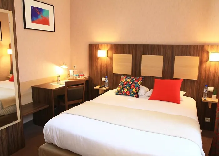 Logis Hotels- Marguerite D'anjou Chateau Otel Angers