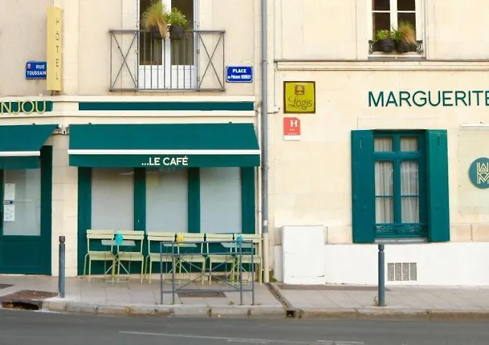 Hotel Logis Hotels- Marguerite D'anjou Chateau